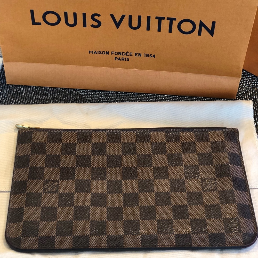 Louis Vuitton Neverfull Damier Ebene *Pouch Only